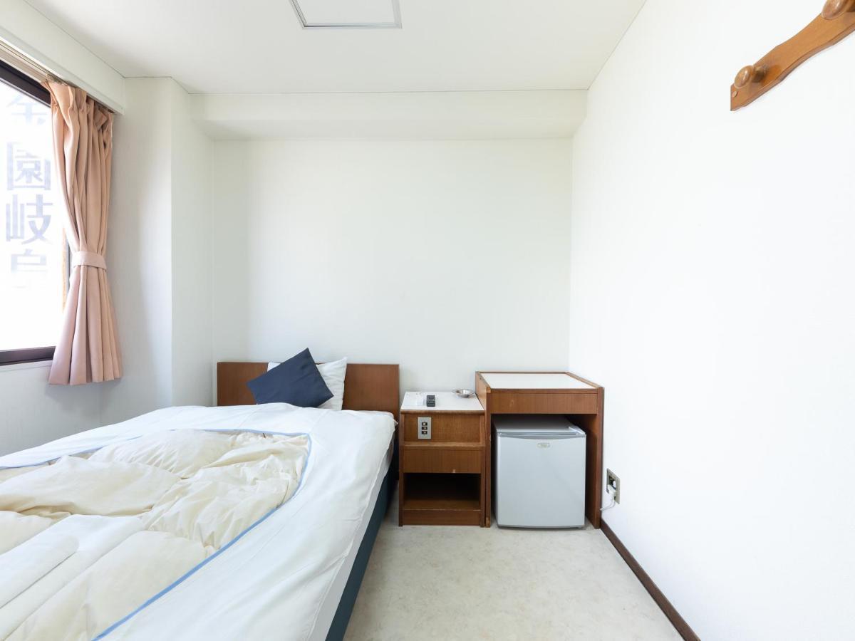 Tabist Business Hotel Kanazono Gifu Esterno foto